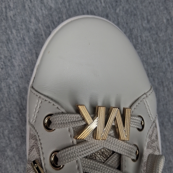 Michael Kors Women's Poppy Lace Up Vanilla Sneakers Gold MK Logo 8M - Picture 12 of 16